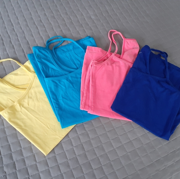 Tank top bundle - Picture 2 of 3